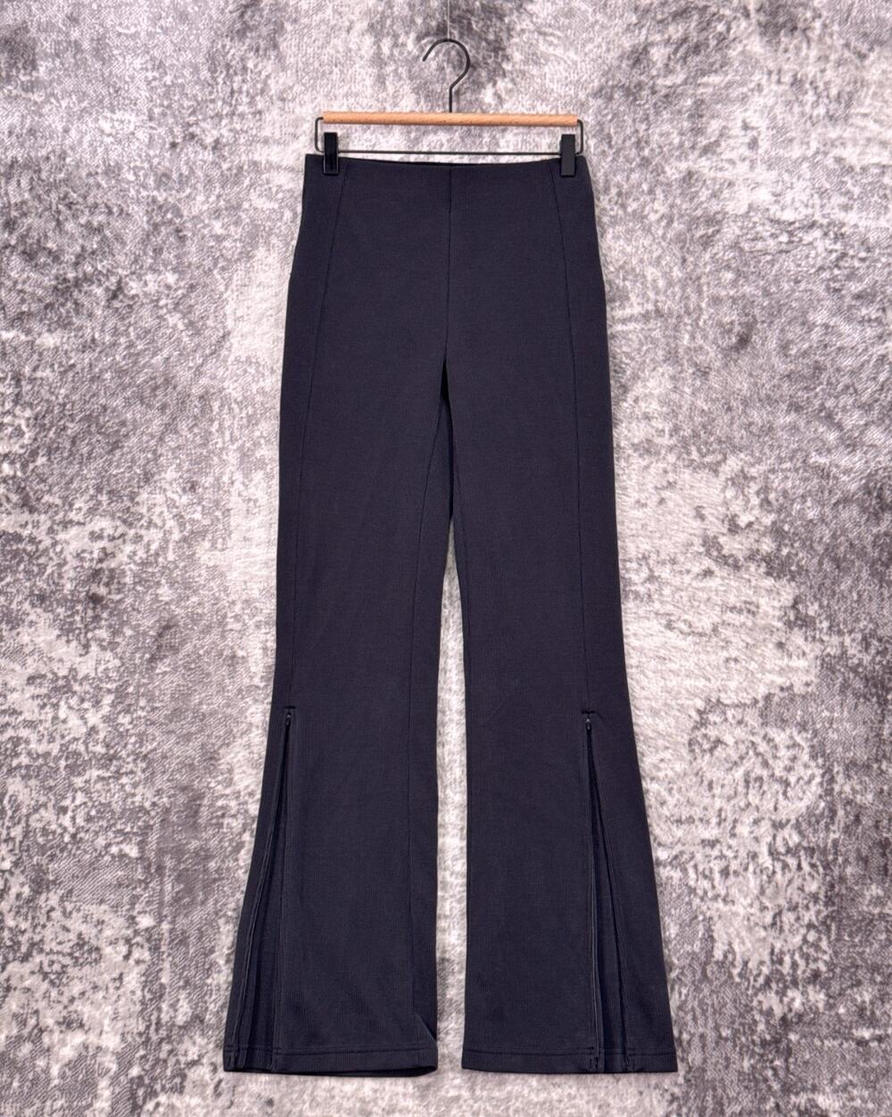 Lululemon Ribbed Brushed Softstreme Flare Pants 6 Womens Gray Zip Leg